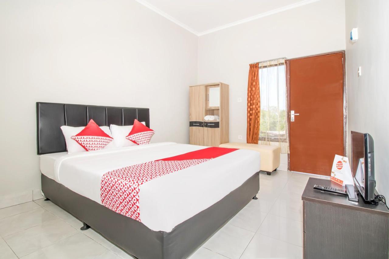 Hotel Oyo 2984 Berlian House Ungasan Jimbaran Esterno foto